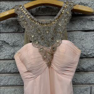 Prom Dress 🔥🔥Elegant Pink Beaded Women's Dress Sz 2